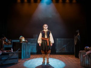 El renacimiento del teatro Cervantes: nuevos programas culturales y más actividades para jóvenes